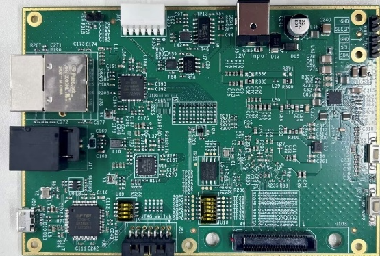 图片蕴含 游戏机, 电子, 电路AI 天生的内容可能不正确。